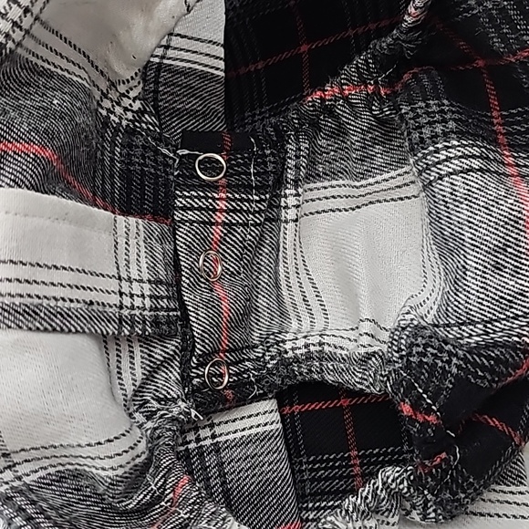 Nwot Sovereign Code Boys Black/Red/White/Gray Plaid Flannel Collared Onsie - Picture 16 of 16